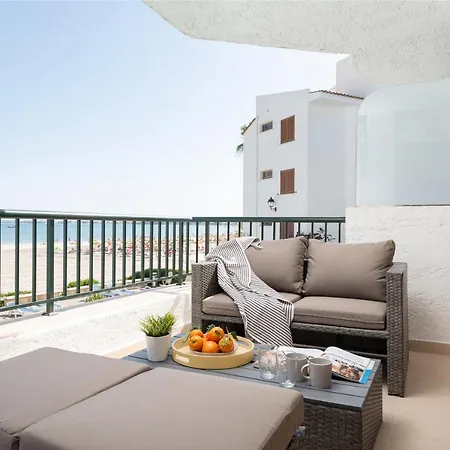 Beachside Apartment